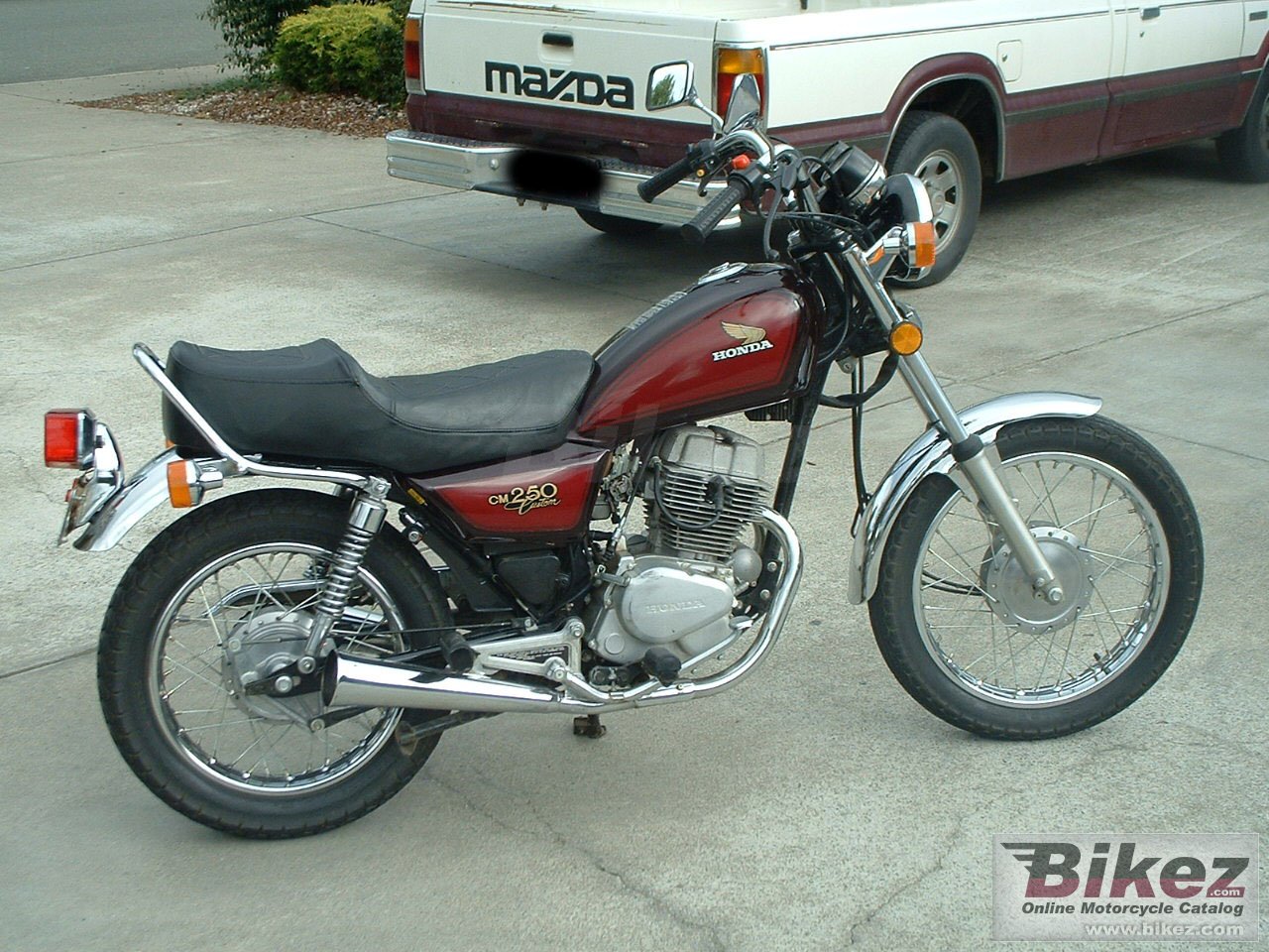 Big  82- Honda Cm250C with 4000 original miles cm 250 c picture and wallpaper from Bikez.com